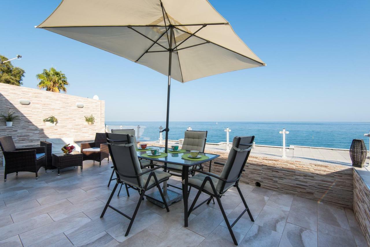 Seashore Bungalow Stunning Torremolinos Exterior photo